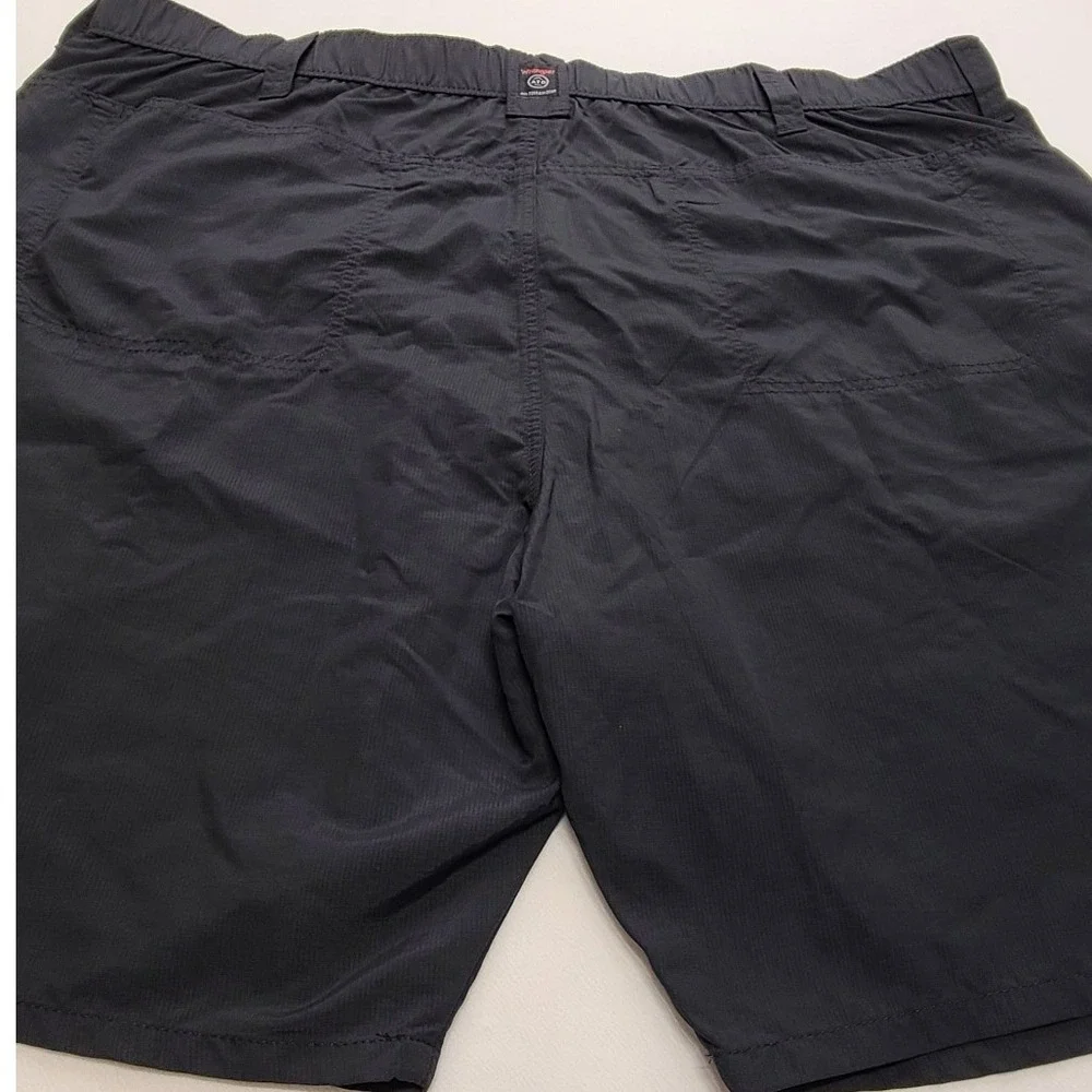 Wrangler ATG Men Black Peak Shorts Nylon Ripstop Cargo Hiking Outdoor 44 NEW